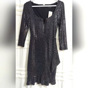 BNWT Stunning  Xs Le Chateau DRESS. PRICE IS FIRM